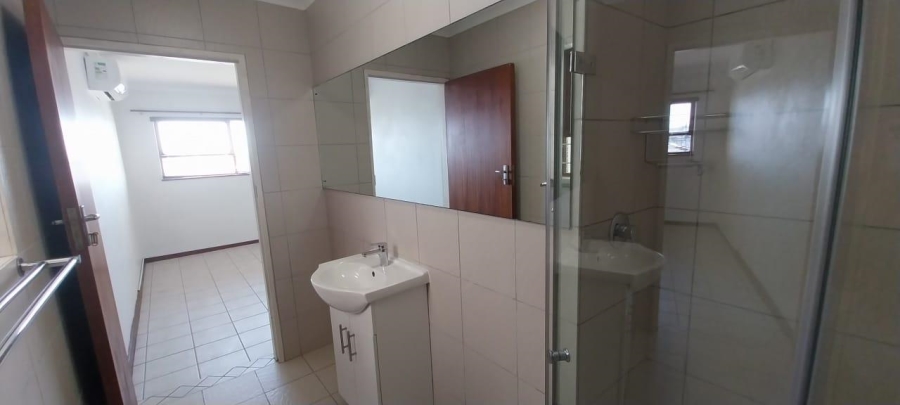 3 Bedroom Property for Sale in Loevenstein Western Cape